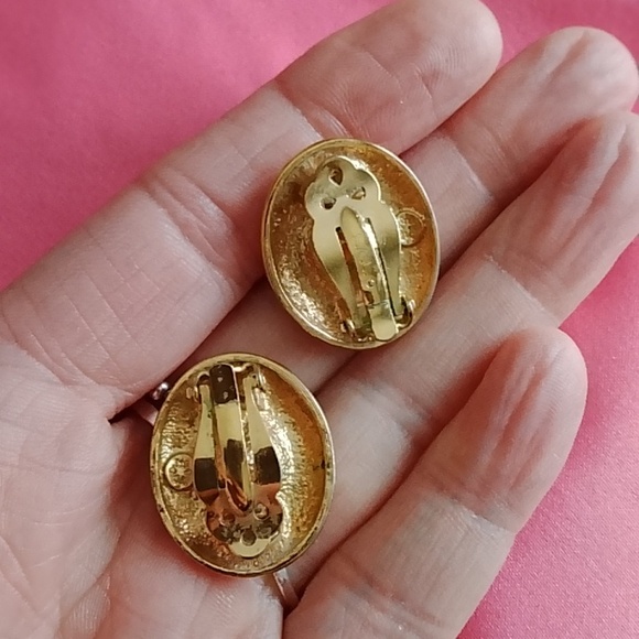 S.A.L Swarovski Signed Ravoli Blue Crystal Gold Clips Vintage - Picture 9 of 10